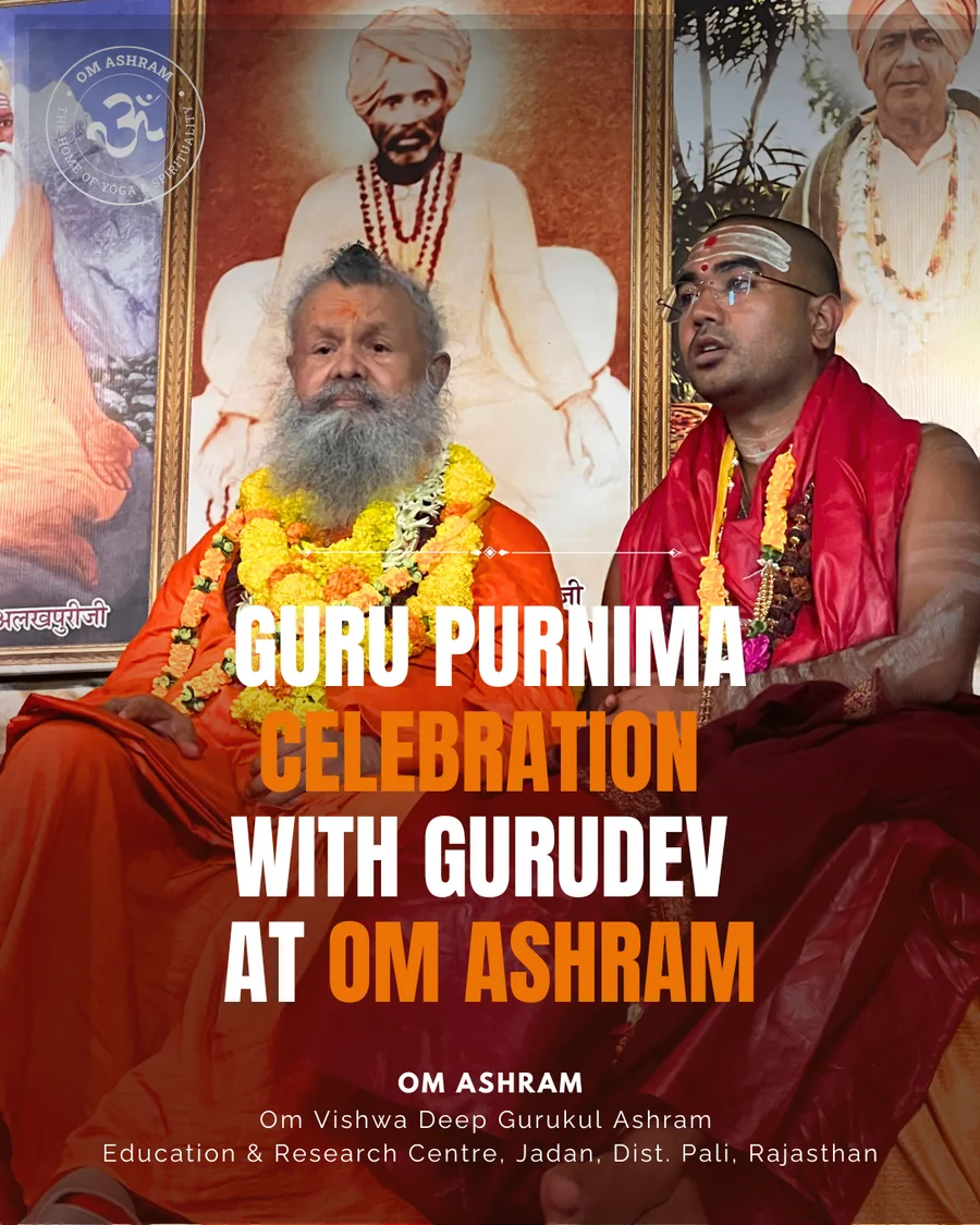 Gurudev His Holiness Vishwaguru Shree Swami Maheshwaranand Puri Ji Maharaj and his successor Shree Swami Avatar Puri Ji Maharaj on stage.